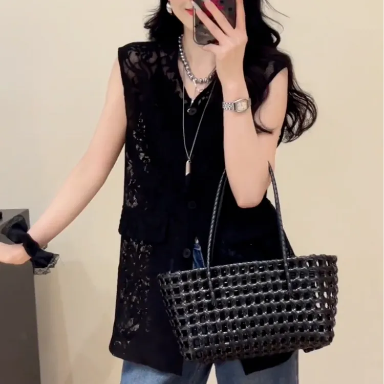 2025韩系定制面料重工钩花气质洋气精致上衣衬衫网红洋气炸街女装