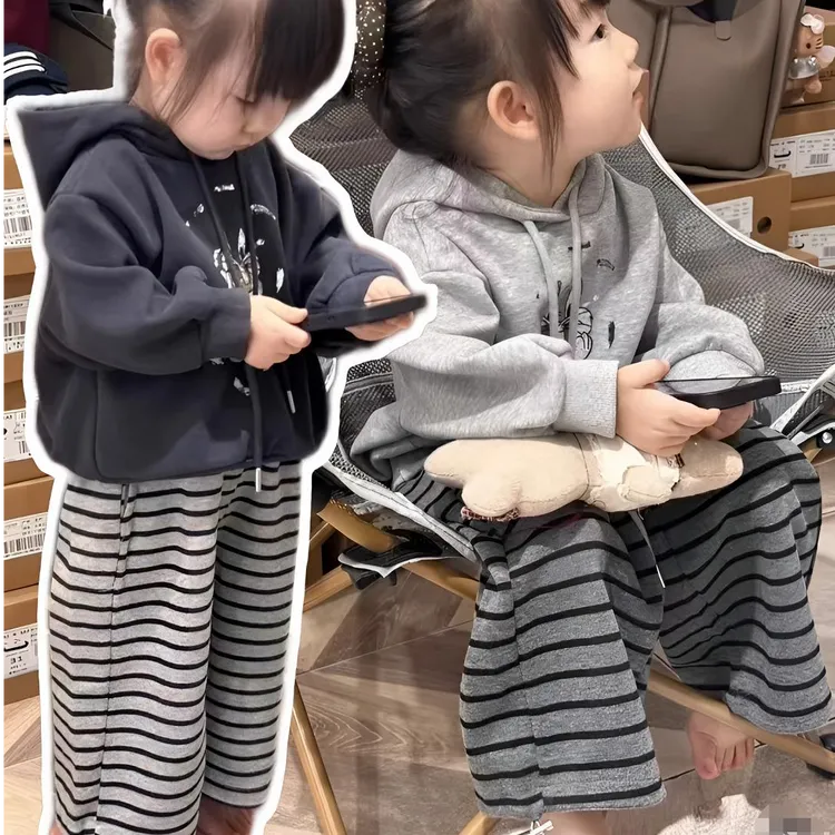 儿童卫衣卫裤套装2025秋季新款卡通兔八哥连帽衫条纹长裤两件套潮