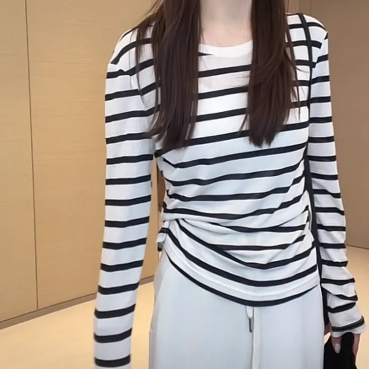 设计感透气运动条纹设计亲肤休闲百搭t恤女2025夏季新款长袖上衣