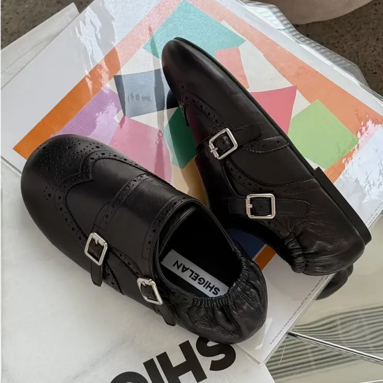 诗歌兰女鞋2025春新款复古英伦单鞋黑色软底平底宫廷乐福鞋3335-3