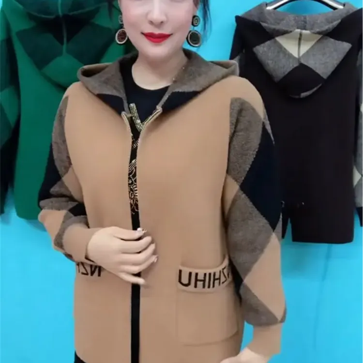 2025秋季新款拼接口袋拉链外套时尚中年妈妈简约加厚保暖毛衣开衫