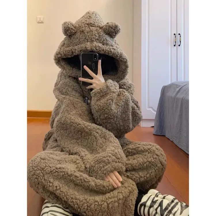 软糯毛绒小熊连帽珊瑚绒睡衣女秋冬季2025新款加厚保暖家居服套装
