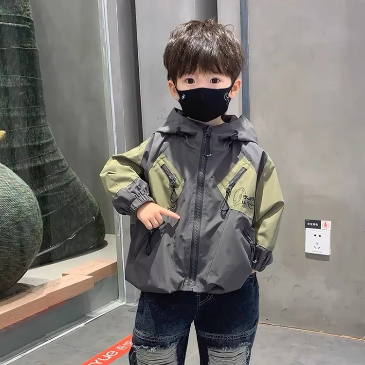 男童外套2025新款春秋款儿童拼接童装冲锋衣时尚洋气宝宝连帽风衣