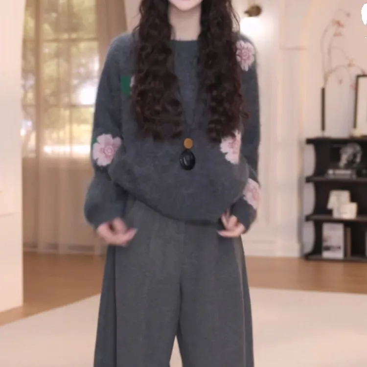 圆领套头花朵两件套女2026年秋冬季新款慵懒风长袖套装