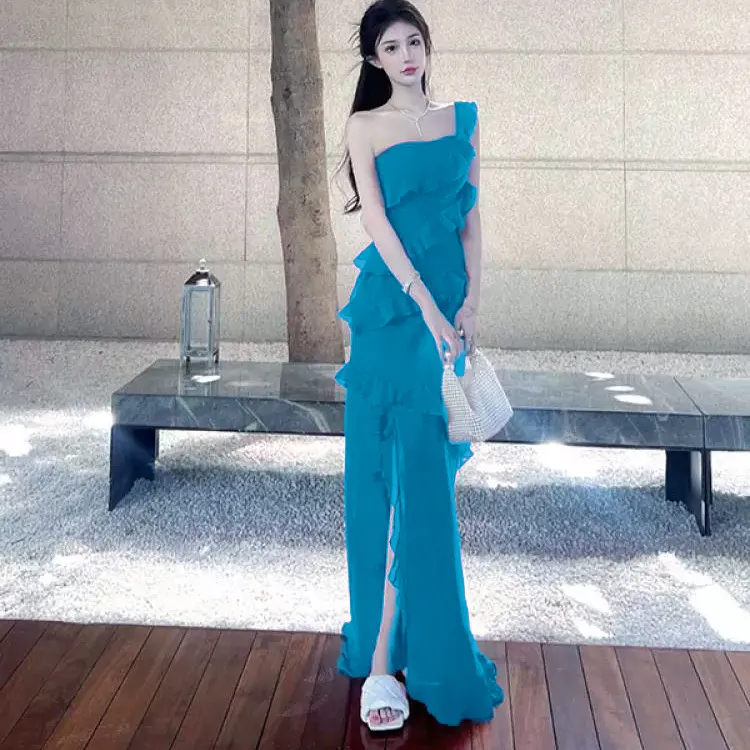法式多巴胺蓝色小礼服宴会气质海边度假斜肩连衣裙女夏季沙滩长裙