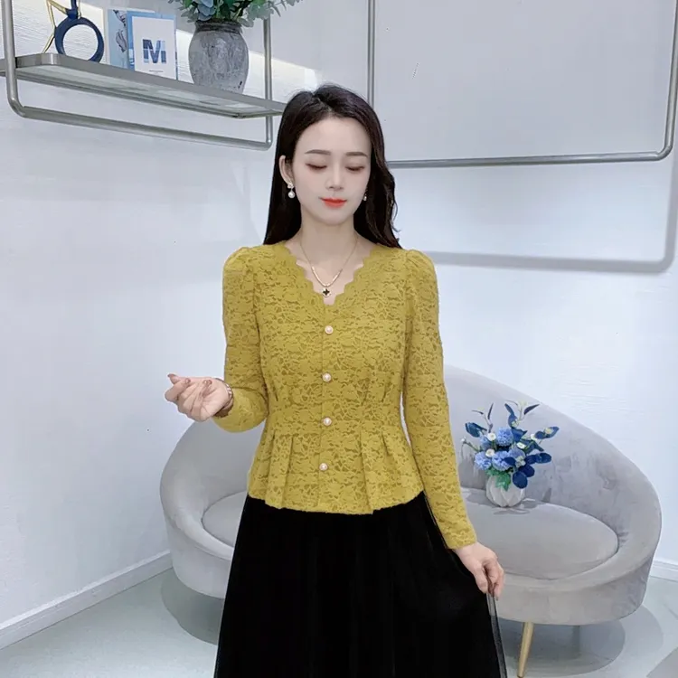 2025长袖蕾丝气质法式气质蕾丝秋季新款时尚修身洋气显瘦减龄小衫