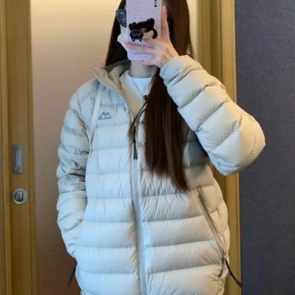 排骨羽绒服短款轻薄冬季新国标白鸭绒连帽女款爆款2025新款正品
