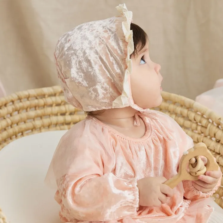 modomoma【温柔半两】新生儿用品婴儿帽子秋装公主女宝花边护耳帽