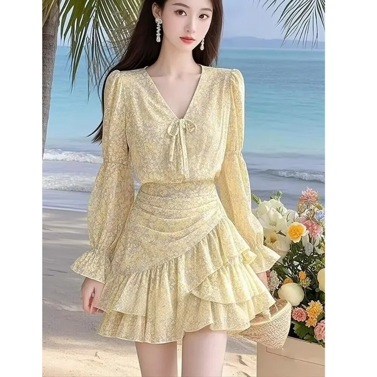 文艺v领荷叶边碎花长袖雪纺连衣裙收腰短裙2025春秋新款时尚女装