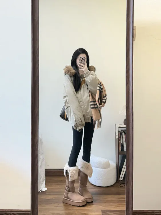 2025秋冬新款韩系大毛领牛角扣保暖棉服外套铅笔小脚裤两件套装女