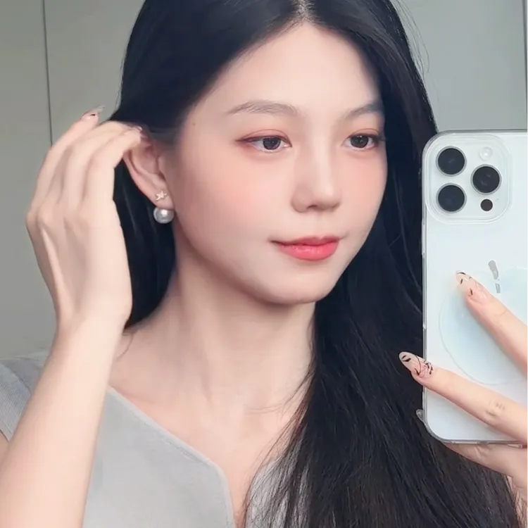 合金仿珍珠耳饰 超闪五角星珠珠耳钉女2025新款气质大气精致耳饰