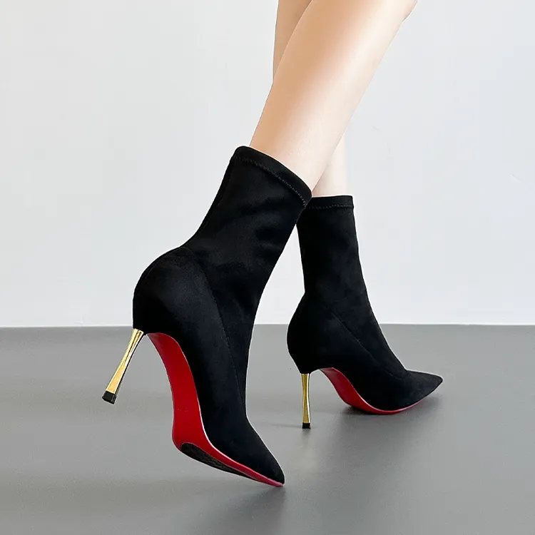 红底细跟高级感短靴女2025新款尖头黑色百搭绒面高跟瘦瘦靴袜靴子