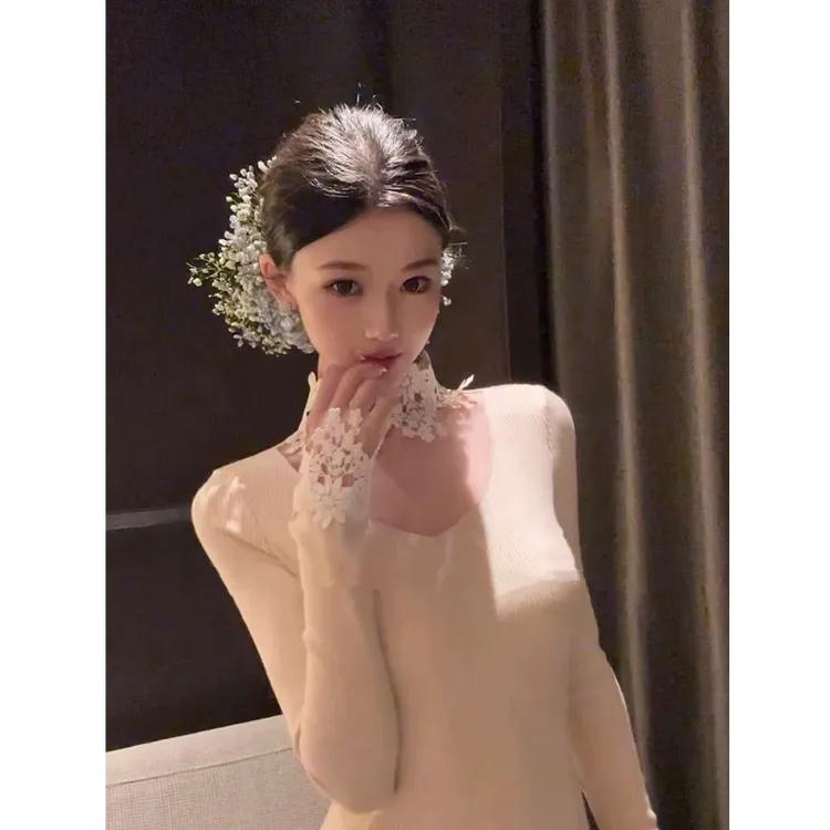 洋洋优选-秋冬新款拼接蕾丝网纱花边修身显瘦内搭打底毛衣YY72112