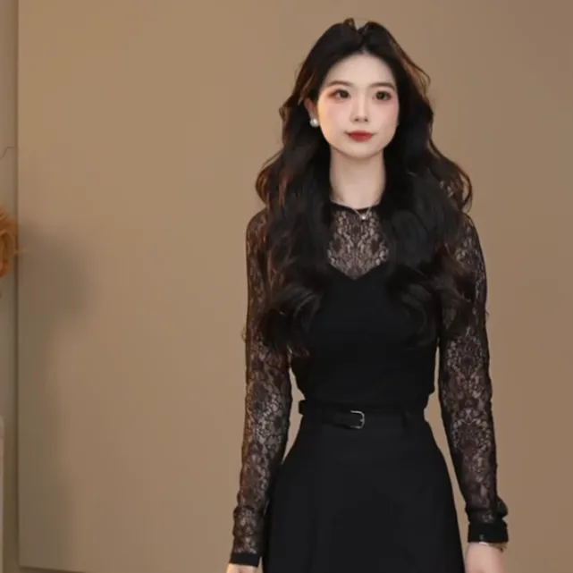 AMASS/阿玛施25新款蕾丝圆领长袖时尚镂空塑身百搭气质上衣530002