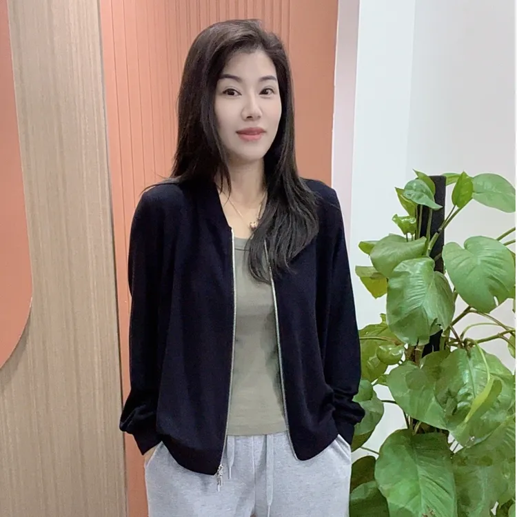 怡特美【澳绒——棒球服】升级进口东丽腈纶远红外发热拉链外套5209