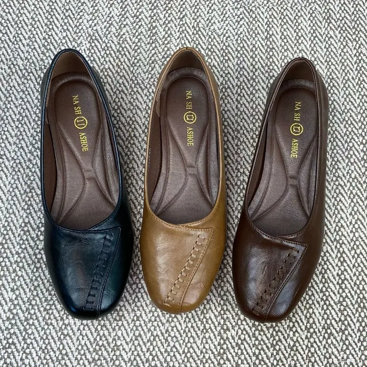 2025春季粗跟百搭女单鞋法式复古妈妈鞋舒适浅口方头软底小皮鞋女