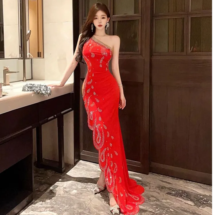 欧美性感单肩烫钻不规则宴会连衣裙高腰显身材开叉显瘦包臀长裙潮