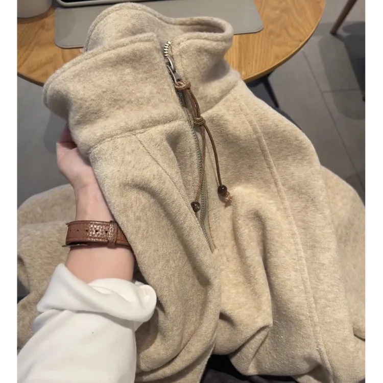 秋冬燕麦色高领半拉链套头卫衣女宽松慵懒风2025新款时尚上衣外套