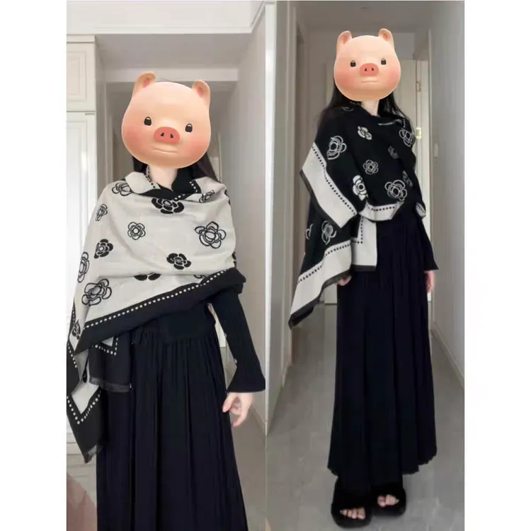 新款围巾女秋冬季山茶花小香风双面加厚时尚百搭高端披肩保暖围脖