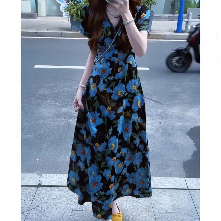 秋季百搭风收腰显瘦通勤风连衣裙设计感短袖显瘦复古风碎花连衣裙