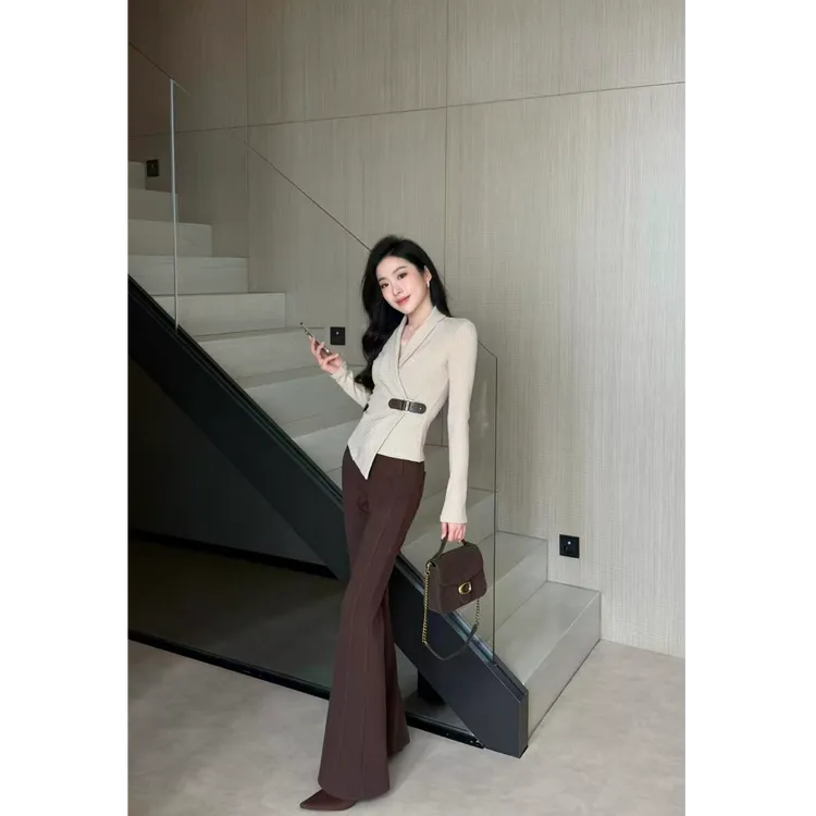 MEINA【曼城落日】秋冬咖色休闲百搭微喇叭修身显瘦高腰提臀休闲裤