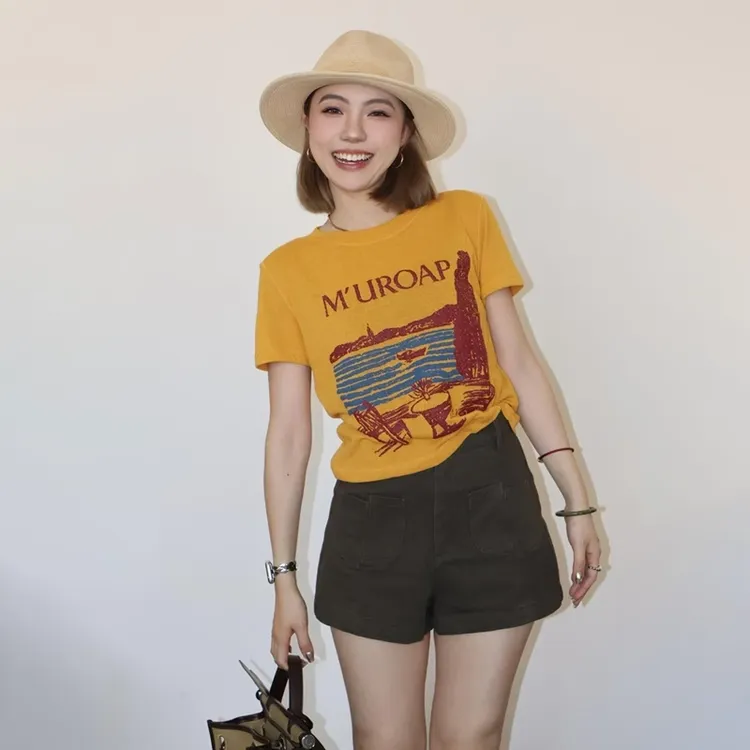 芯娇晴2025超火减龄独特超好看单穿上衣百搭小众黄色短袖t恤夏季