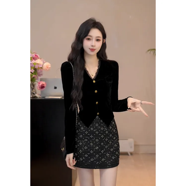 YUANLIANSU/圆脸酥【烟雨阁】法式小香风蕾丝花边金扣丝绒衬衫