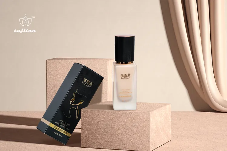 塔吉蓝锁妆美颜粉底液保湿修颜