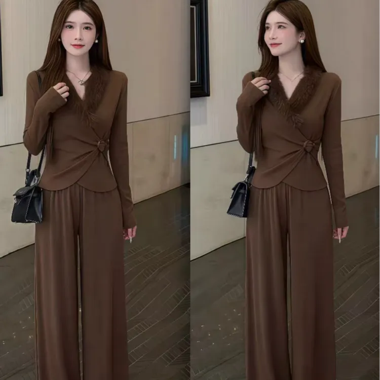 2025新款休闲气质时尚设计感百搭显瘦修身毛领上衣+裤子套装6051