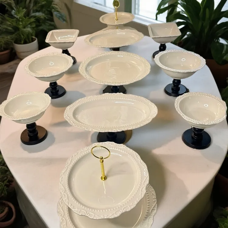 欧式复古风精致浮雕花11头陶瓷家用高脚黑色腿果盘 干果碗点心盘