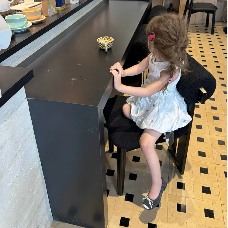 壹妈韩国童装女童连衣裙2025夏季新款洋气可爱女宝时髦花苞背心裙