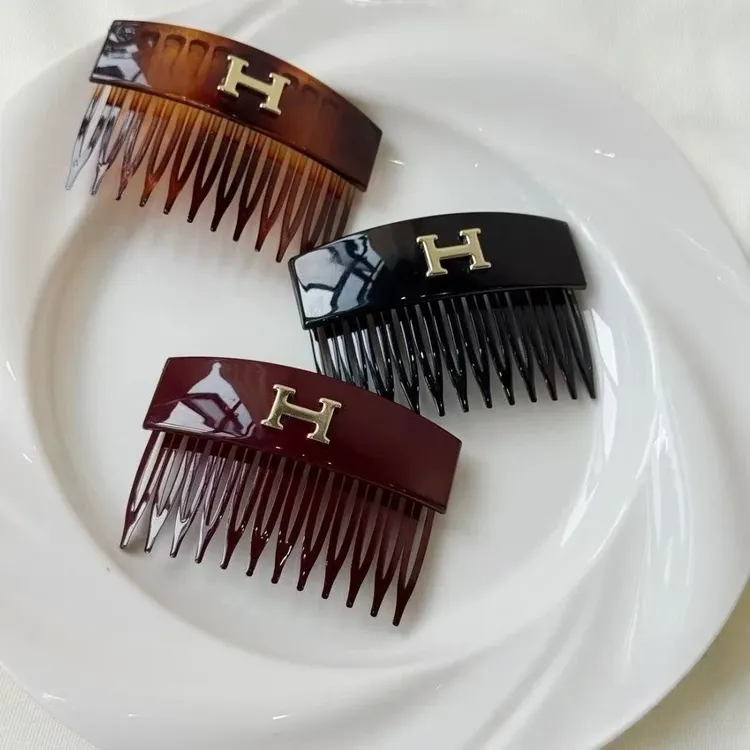 2025新款潮梳优雅的日韩风格H字母商场简约纯色韩标尺梳发梳发夹