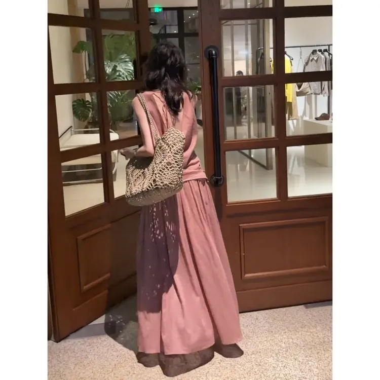 MARIE.COCO法式复古松弛感无袖收腰露背上衣女高腰压褶半身裙套装商品图