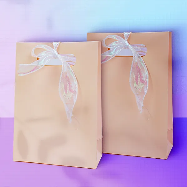 可爱卡通翻盖粘扣手提礼品袋适合幼儿园小朋友礼物包装