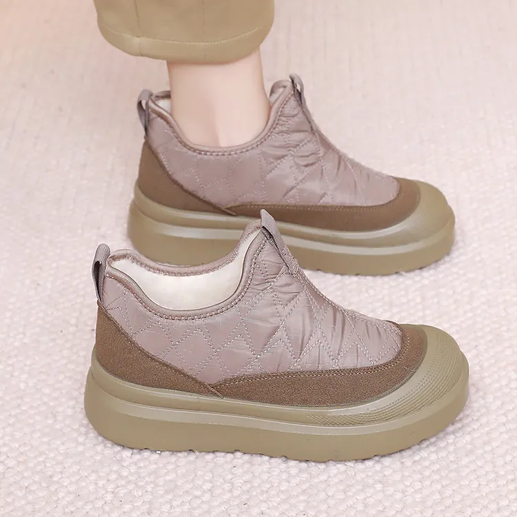 2025冬季新款加绒加厚保暖绵羊毛雪地靴防水防滑一脚蹬女棉鞋棉靴