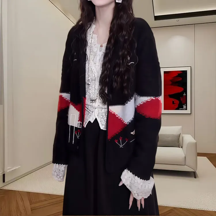 早秋新款拼色针织开衫女生2025新款懒庸风设计感重工提花刺绣外套