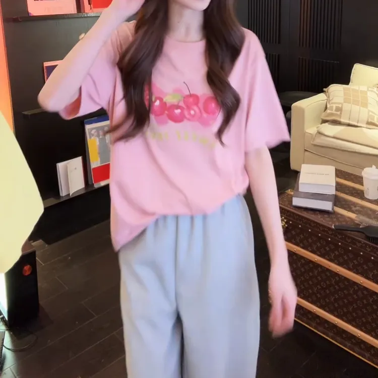 2025春季新款设计感百搭显瘦气质樱桃水彩印花T恤LK2501793