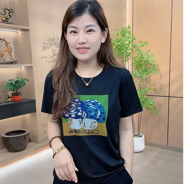怡特美【小蘑菇】进口兰精莫代尔棉时尚喷绘宽松圆领短袖T恤261866