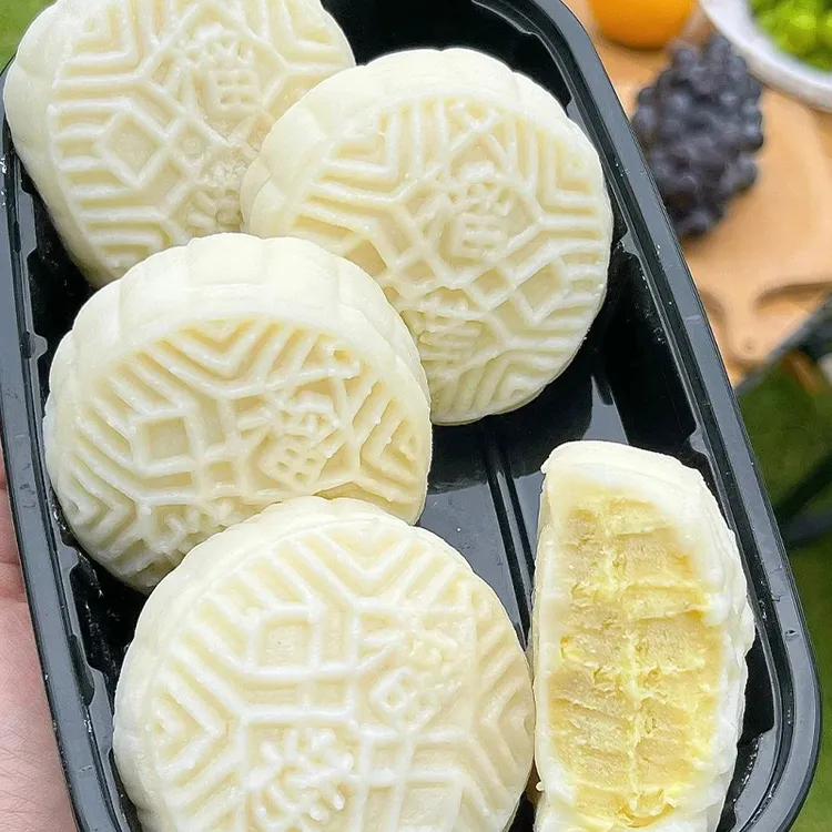 【佳节味更浓】上海榴莲冰皮月饼广式流心月饼糕点小吃中秋节礼盒装