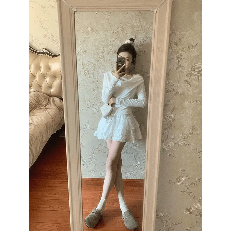 春季新款轻熟风辣妹修身露肩长袖上衣高腰百搭小众休闲蕾丝短裙女