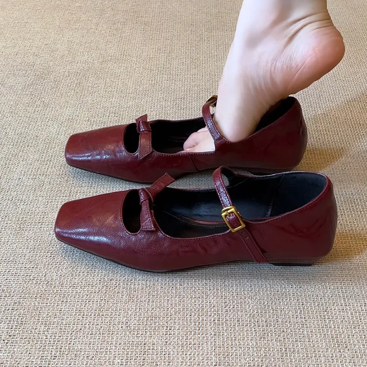 RubyL/3cm法式复古蝴蝶结一字扣带方头浅口坡跟玛丽珍单鞋女款
