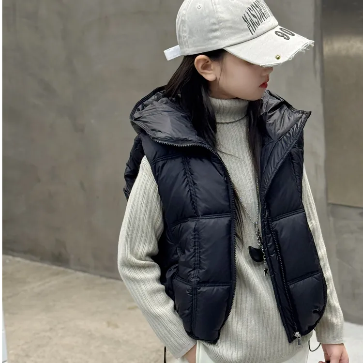 女童秋冬棉马甲2025新款中大童女孩休闲百搭连帽绗线加厚保暖马甲