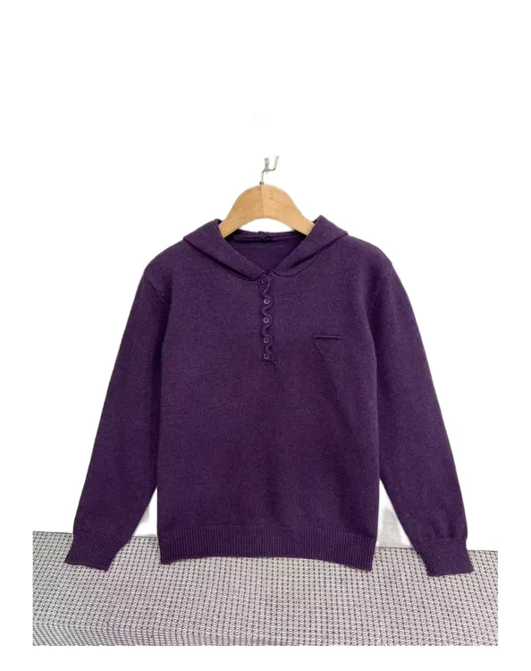 D  783272  三角装饰  纯色 纽扣  高级感  毛针织衫