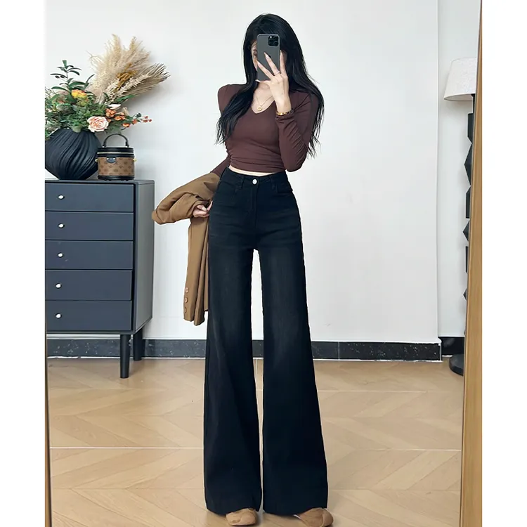 乔栈秋冬新款黑色不贴腿微喇牛仔裤女2025高腰显瘦宽松垂感拖地裤