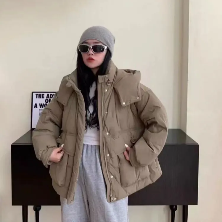 万达商场2025冬季新款白鸭绒羽绒服短款连帽小个子加厚外套保暖