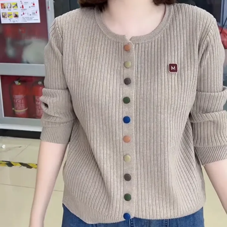 2025春秋季新款女士时尚洋气百搭圆领针织衫妈妈休闲减龄长袖上衣