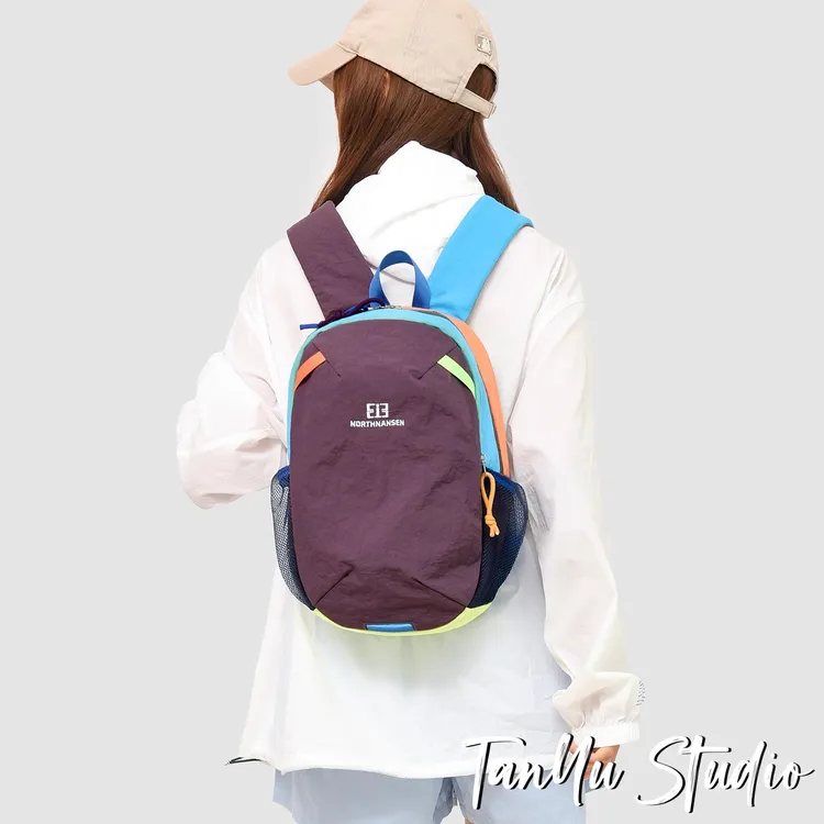 探屿拼色户外登山包大容量轻便双肩包女休闲百搭电脑包大学生书包