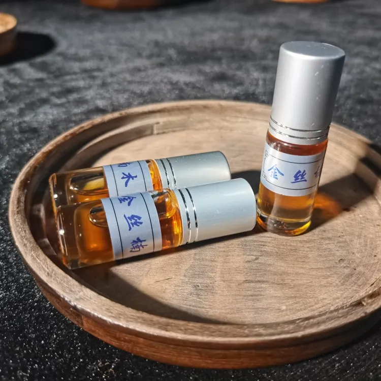沉香金丝楠木提炼精油