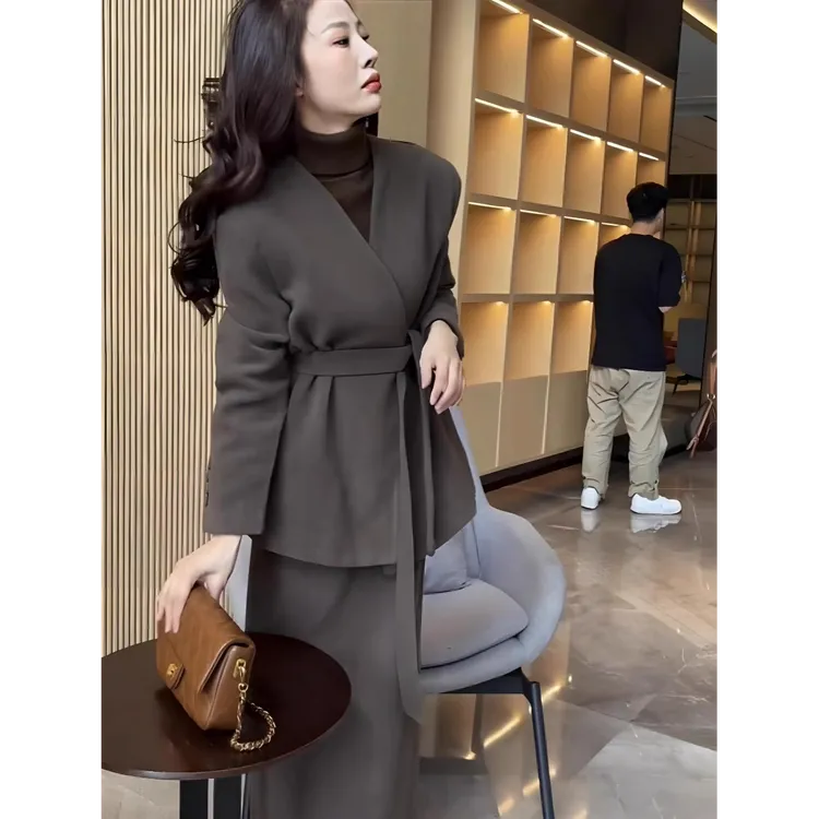 大码时尚气质高级感套装女2025春秋高端大气西装外套半身裙两件套