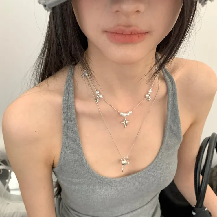 钛钢项链 双层叠带土星项链女ins小众出片锁骨链甜酷百搭脖颈坠链